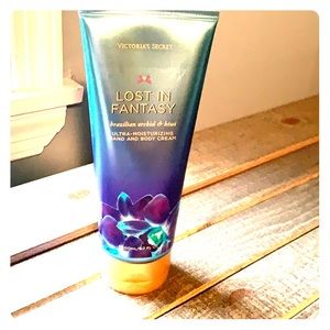Victoria’s Secret Lost in Fantasy Cream